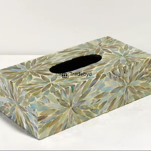 Porte-mouchoirs en bois avec motif floral gravé, design de qualité supérieure, décoration artistique pour la maison moderne, utilisation au bureau - Tradebyd - Product Image 1