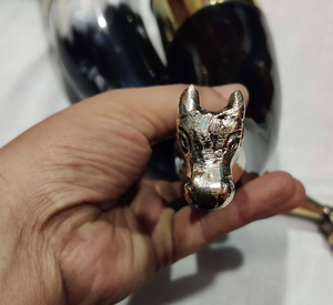 Cuerno para beber vintage hecho a mano natural 100%, perilla de latón ecológica - Product Image 4