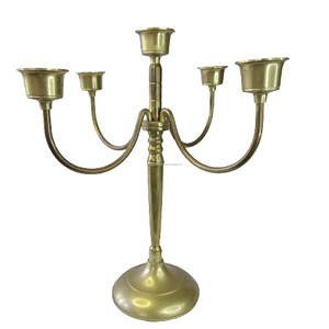 Chandelier en métal vintage moderne à cinq bras long bougeoir décoratif pour cheminée, fête et salle à manger à usage domestique - Product Image 6