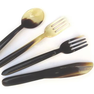 SMOOTH Unique Animal Style Cubiertos Pulido Natural Ox Buffalo Cuerno Cuchara Diseño único para restaurante Decoración de mesa - Product Image 1