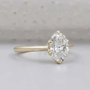 Anillo de Compromiso con Diamante Ovalado Cultivado en Laboratorio, Certificado por IGI, con Engaste Solitario de 6 Puntas - Product Image 2
