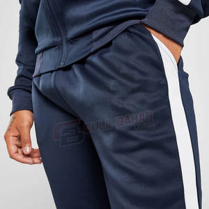 Nouvel arrivage de survêtements de course décontractés pour hommes coupe régulière ensemble respirant personnalisé deux pièces col à capuche léger cordon de serrage - Product Image 4