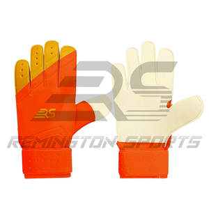Gants de gardien de but 2024 fabriqués au Pakistan, best-sellers, gants de gardien de but unis teints, gants de gardien de but pour hommes - Product Image 1