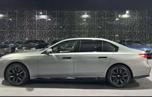 2022 i7 101.7 kWh xDr1ve60 Electr1c 536HP อัตโนมัติ - Product Image 3