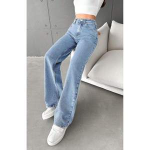 JEANS À JAMBES LARGES Luxe Bleu Glacé Plaqué Denim Extensible Tissu Écologique Durable Taille Haute Tailles 26-40 OSCA INTERNATIONAL - Product Image 3