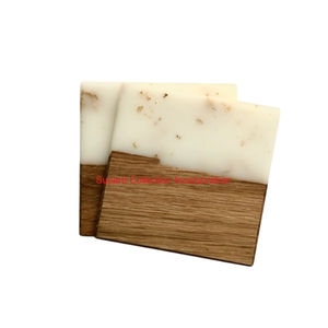 Posavasos de resina azul y madera de roble modernos hechos a mano con copos dorados Juego de posavasos cuadrados para bebidas para decoración del hogar y regalos - Product Image 4