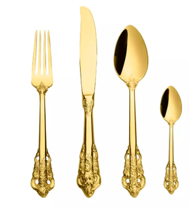 Juegos de cubiertos de latón hechos a medida que incluyen cucharas de latón, tenedor y cuchillos en acabado dorado en hoja y diseño floral adecuado para el hogar - Product Image 5