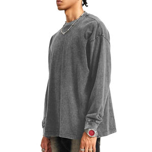 Sweatshirts délavés à l'acide sur mesure pour hommes OEM et ODM Sweat-shirt à col ras du cou lourd avec impression de logo personnalisé pour hommes - Product Image 2