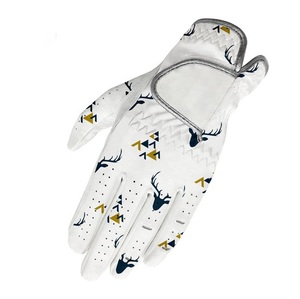 Guantes de golf profesionales de ajuste personalizado con palma antideslizante hecha de piel de oveja de cuero Cabretta para deportes y rendimiento en el gimnasio - Product Image 3