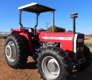 Tractor de Ruedas Massey Ferguson 290/375/385/390 4X4 Usado y Reacondicionado con Motor de 65 CV y Caja de Cambios - Product Image 5
