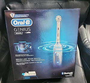 Cepillo de dientes eléctrico Oral-B iO Serie 10, dispositivo inteligente recargable para el cuidado bucal - Product Image 6