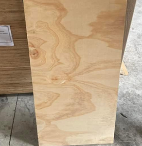 Revêtement de pin de panneau de contreplaqué stratifié par bois de pin d'obturation de qualité de meuble 18mm fabriqué pour des experts commerciaux de contreplaqué - Product Image 4