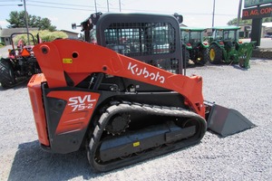 2022 Kubota SVL75 Skid Steer Loader Tracteur à chenilles Chargeur avec moteur avant Moteur Roulement Pompe Huade Cylindre hydraulique Marque - Product Image 4