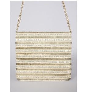 Vintage Lady Fashion Summer Coin Purse Pouch Perlé Broderie Chaînes Fleurs Lettre Décorations Zipper Portable Étanche - Product Image 1