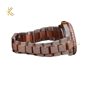 Montre-bracelet de luxe à fermoir pliant avec sécurité, en acier inoxydable rond et moissanite - Product Image 5