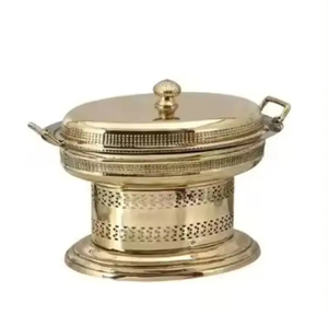 Réchaud en métal en laiton opulent conçu pour les mariages haut de gamme et les buffets d'hôtel parfait pour servir des aliments élégants - Product Image 1