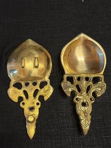 Pure Brass Geometric Solid Pattern Diya for Pooja Handmade Traditional <b>Oil</b> <b>Lamp</b> for Home Temple Diwali Christmas Festival - Product Image 5