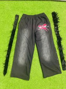 กางเกงแฟลร์ลายทาง สำหรับผู้ชายและผู้หญิง ผ้าฝ้ายฟลีซ ใส่ได้ในฤดูหนาว ดีไซน์ทันสมัย แต่งลายปะ ปักลายขาดๆ กางเกงวอร์มทรงแทร็ค - Product Image 5