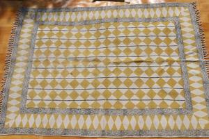 Jaipuri Style Zigzag Motif Design Tapis 100% Coton Matériel Conceptions Tapis Traditionnels pour Festivals et pour la Décoration Intérieure - Product Image 5