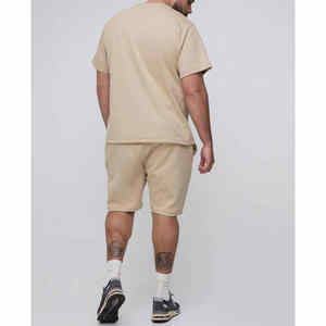 Ensembles t-shirt et short pour hommes 2 pièces t-shirts d'été à la mode à manches courtes ensembles de shorts décontractés de haute qualité en tissu personnalisé - Product Image 5