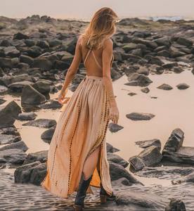 Robe longue 100% rayonne tie-dye robe sans manches taille libre longue vêtements de plage une pièce licou cou ceinture robe d'été dos nu - Product Image 4