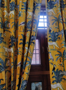 Cortina opaca de terciopelo amarillo con estampado de animales de la jungla moderna de alta calidad, cortinas decorativas de lujo para uso doméstico y hotelero - Product Image 6