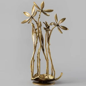 Sculpture métallique créative conçue pour décorer les maisons, les bureaux, les jardins, les parcs, les espaces publics et les espaces ouverts - Product Image 1