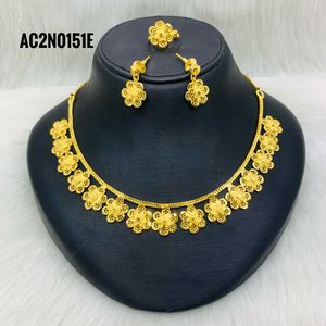 Collares con colgante de moda en línea de joyería de boda de un gramo chapado en oro de diseño de todo tipo para mujer - Product Image 1