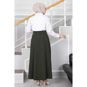 กระโปรงพลีทสีกากี Mevlana ผ้าสแปนเด็กซ์ระบายอากาศได้ดี พิมพ์ลายดิจิตอลปักลาย  ทรงเอ็มไพร์  ตกแต่งโลโก้ที่เอว - Product Image 5