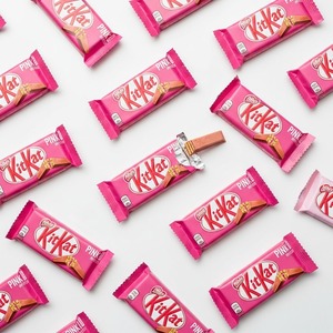 Vente à durée limitée de chocolat sucré KitKat rubis rose en vrac pour les acheteurs en gros Emballage événementiel - Product Image 5