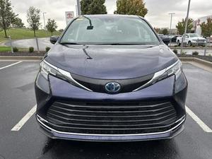 Toyota Sienna XLE certifiée 2022 à vendre - Product Image 2