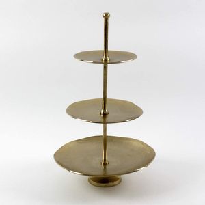 Soporte decorativo de metal para chocolate, elaborado con intrincados patrones florales, adecuado para elegantes comedores y exhibiciones de eventos - Product Image 6