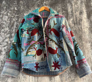 เสื้อแจ็คเก็ตคันธาซูซานีวินเทจแท้ – เสื้อแจ็คเก็ตผ้าฝ้ายเย็บมือพร้อมลายปักดอกไม้สีสันสดใส - Product Image 5