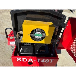 Mini-chargeuse compacte AGROTK SDA140T 2025 4x4 avec moteur KUBOTA DEUTZ, vérin hydraulique KYB et benne – Neuve ou d'occasion - Product Image 4