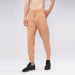 Pantalon oversize taille moyenne décontracté pour hommes Logo personnalisé Coupe ample Style sport Streetwear à prix raisonnable - Product Image 2