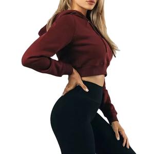 Top corto personalizado para mujer, sudaderas OEM, fabricante informal, ropa de calle, sudaderas con estilo, proveedor mayorista de fábrica - Product Image 2