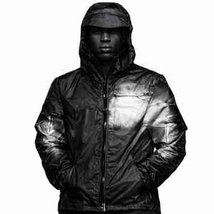 Customised Men Hooded Winter Heat Reactive Coated Eco-Friendly Windproof Puffer Jacket Colour Shifts Exposed Heat Polyester - Product Image 3