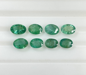 Esmeralda Zambiana 100% Natural de Alta Calidad, 6x8-7x9mm, Forma Ovalada Calibrada, Color Verde Azulado, Gema Suelta para Joyería - Product Image 2