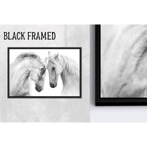 Impresión en lienzo de casa de campo moderna: arte elegante y sereno para tu hogar, lienzo con marco negro 1P - Product Image 1