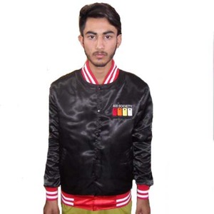 Vente en gros Veste bombardier en satin brodée personnalisée Vestes bombardier universitaire en satin de soie veste universitaire en satin de baseball pour hommes - Product Image 5