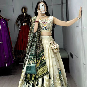 Último diseñador 100% puro algodón rico bordado hilo y lámina Zari tejido trabajo Lehenga Choli tradicional boda fiesta desgaste - Product Image 1