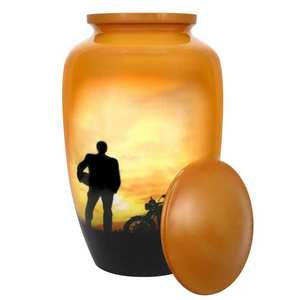 Urna de cremación al atardecer para motocicleta, urna de Metal hecha a mano, opción de grabado personalizado conmemorativo para motorista, opción de corona de tributo - Product Image 3