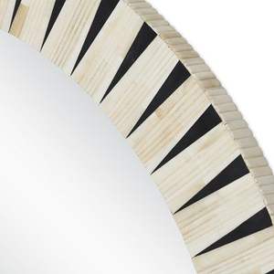 Miroir mural élégant en résine avec cadre décoratif personnalisable pour les intérieurs de maison modernes et rustiques par Falak World Export - Product Image 2