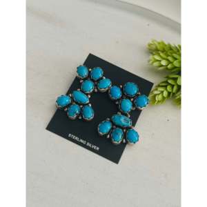 Boucles d'oreilles pendantes Sheila Becenti en turquoise Kingman et argent sterling, motif floral en grappe - Product Image 3