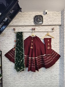 Lehenga choli ดั้งเดิมของผู้หญิงคอลเลคชั่นเทศกาลใหม่ navratri ราคาขายส่งพิเศษสำหรับชุดปาร์ตี้ - Product Image 5