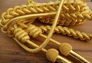 Cordón de hombro de poliéster personalizable de alta calidad, Banda de Música Aiguillette dorada, uniformes ceremoniales trenzados, ropa personalizada OEM - Product Image 5