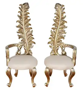 gouphe左右雕刻叶椅由实心桃花心木制成，带有泡沫座椅和室内装潢，用于室内客厅