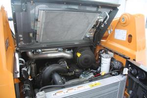 รถตักเล็ก2024 TR270B ตีนตะขาบด้านหน้ามอเตอร์ปั๊มแบริ่งเครื่องยนต์ส่วนประกอบหลักรวมอยู่ด้วย - Product Image 4