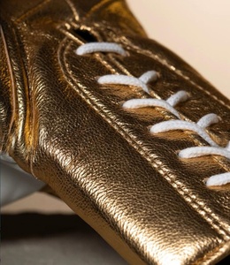 ถุงมือชกมวย MMA ยี่ห้อ Golden Fly หนังแท้ สำหรับฝึกซ้อมและแข่งขัน ผลิตตามสั่ง ปรับขนาดได้ด้วยเชือกผูก - Product Image 4