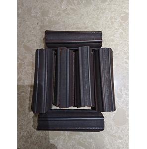 Pellets de Madera de Pini de Primera Calidad, Briquetas para un Alto Rendimiento de Calor en Sistemas de Calefacción Doméstica y Unidades de Calderas Industriales - Product Image 1